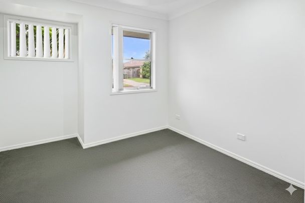 Beautiful Family Home in Prime Pimpama Location - Photo 1