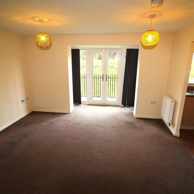 2 bedroom flat to rent - Photo 1