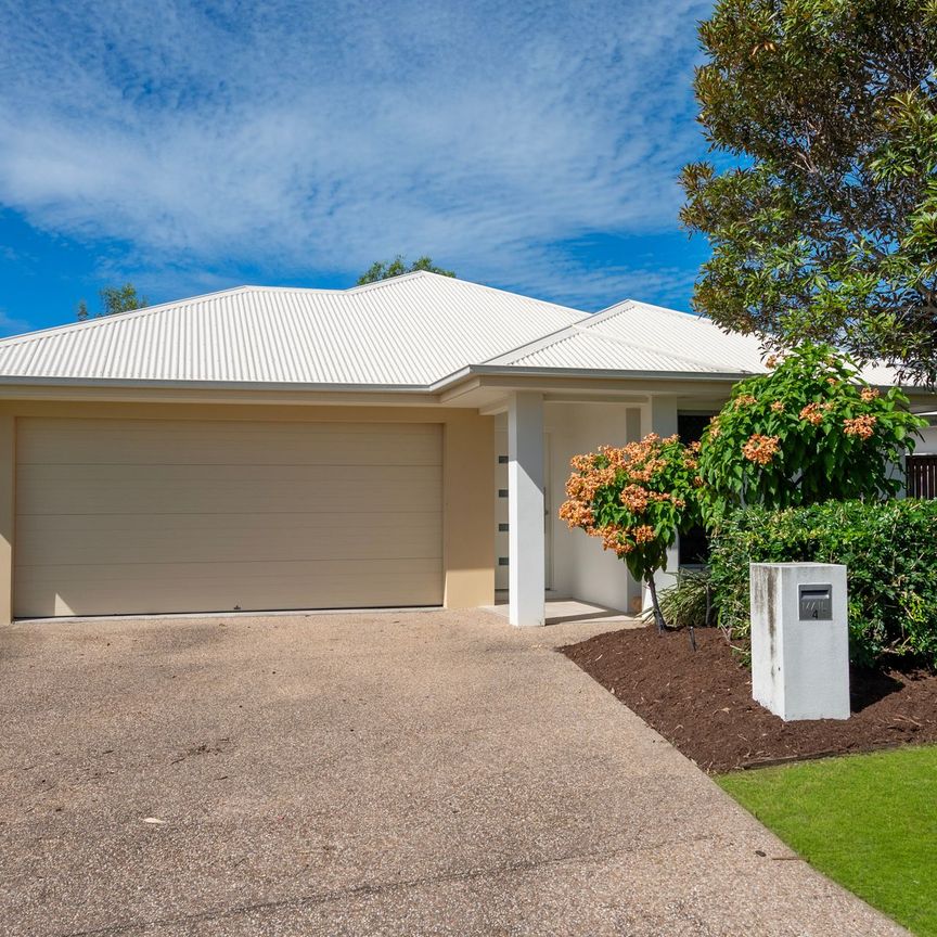 Family Home in Bushland Beach - Photo 1