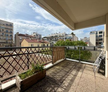 Location Appartement 1 pièce Meublé 26m² PARIS 20ème - Photo 6