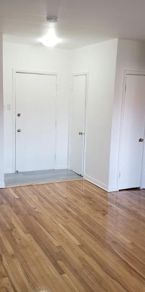 1 CH - 1 SDB - Montreal - $1,200 /mo - Photo 1