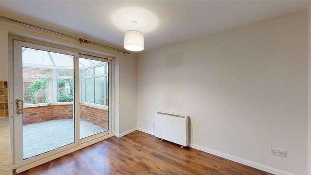 3 bedroom semi-detached house to rent - Photo 1