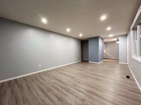 Warm And Welcoming 3 Bedroom Family Home In Woodhaven With Double Garage - Photo 5