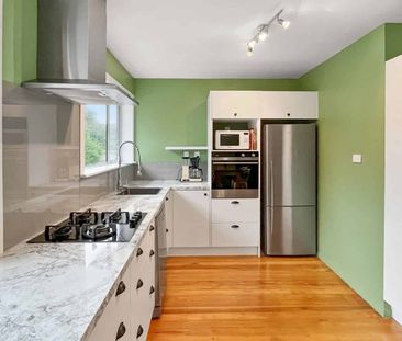 SPREYDON - RENOVATED HOME, THREE BEDROOMS, SINGLE GARAGE - Photo 3