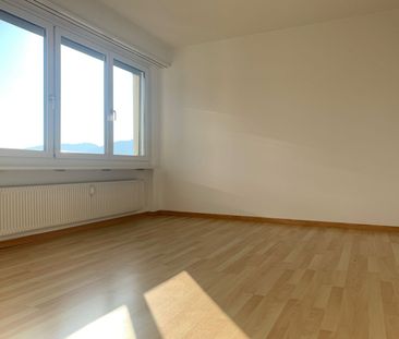 "Sanierte Familienwohnung mit toller Aussicht" - Photo 3