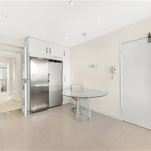 Addison Road, W14 - Photo 1