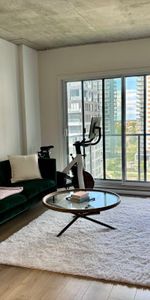 Appartement 3 1/2 au EOLIA Dix30 - Photo 3