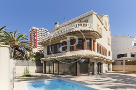 Magnificent villa on the beachfront - Photo 4