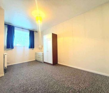 Carmelite Road, Harrow, HA3 - Photo 3