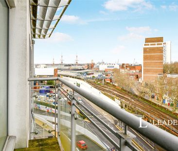 studio to rent The Roundhouse, Gunwharf Quays, Portsmouth, PO1 - Photo 5