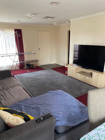 Melton West - Photo 2