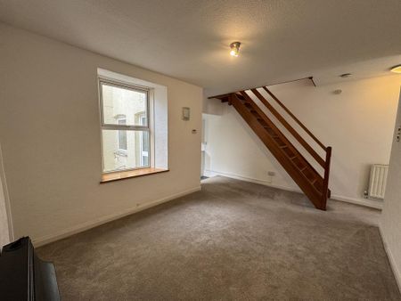 3 bedroom terraced house to rent - Photo 3