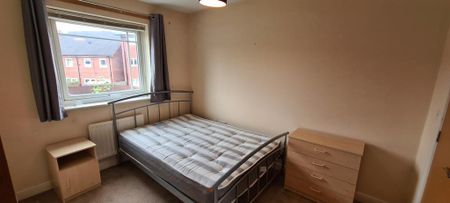 3 bedroom semi-detached house to rent - Photo 5