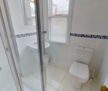 6 bedroom house to rent - Photo 4