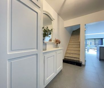 Ontdek uw nieuwe thuis in deze stijlvol gerenoveerde woning! - Photo 6