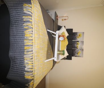 Great Location-Double Room - Photo 2