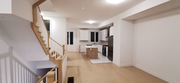 For Lease - 9 Carl Hill Lane, Richmond Hill, Ontario - Photo 1