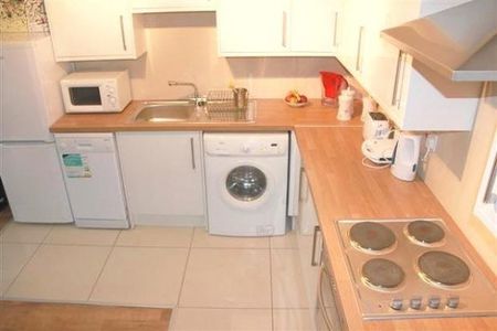 1 Bed - The Gatehouse, St Andrews Street - Photo 3