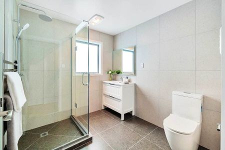 1 Bedroom unit - Photo 4