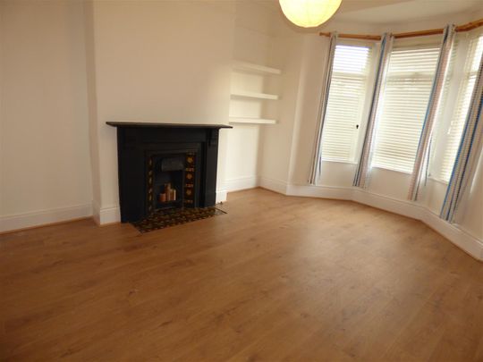 2 bed flat to rent in Tosson Terrace, Heaton - Photo 1