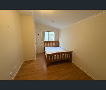 4/29 Hutton Street, Dandenong, Vic 3175 - Photo 1