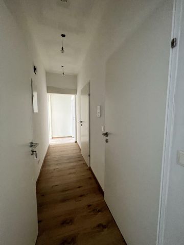 Prov.Frei - 2er WG taugliche Wohnung mit Balkon nähe XXX-Lutz - Top 3 - ab 01.02.2026 - Photo 4