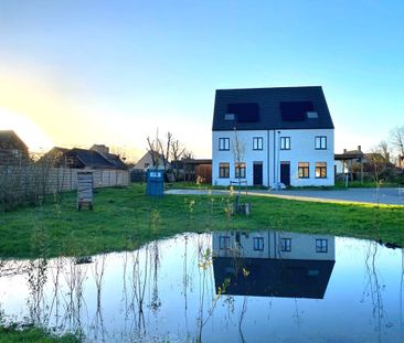 Rustig gelegen halfopen nieuwbouwwoning te Moerkerke - Photo 2