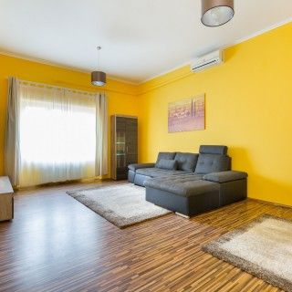 Lónyay street - Fotó 1