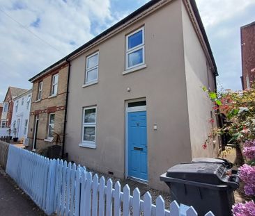 Livingstone Road, Bournemouth - Photo 2