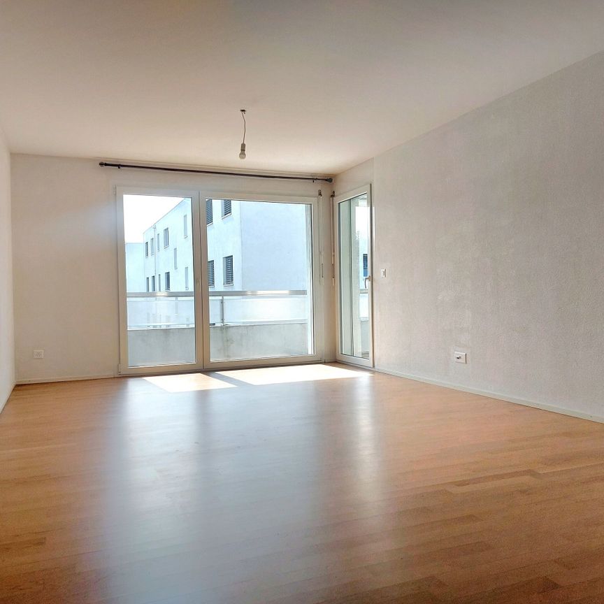 VUARINES 67, 2.5-room apartment in a residential area - Photo 1