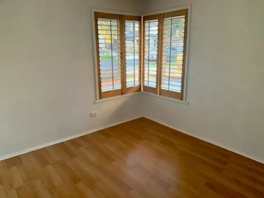 “Modern 2-Bedroom Unit in Prime West Footscray Location” - Photo 1