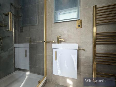 House share to rent - Photo 2