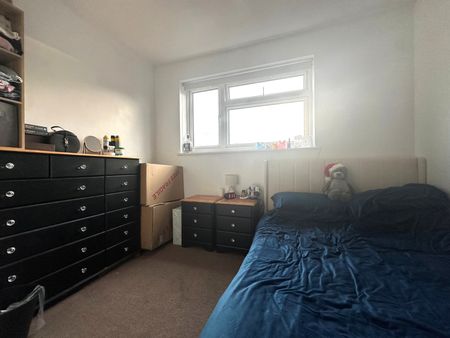 2 bedroom maisonette to rent - Photo 2