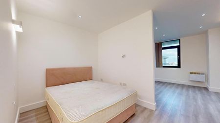 Studio to rent - Photo 4