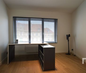 Gerenoveerde woning met 3 slaapkamers en fietsenberging. - Foto 1