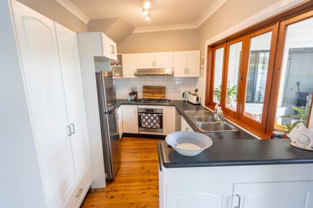 Coastal living at its best moments to Toowoon Bay beach and Long Jetty - Photo 4