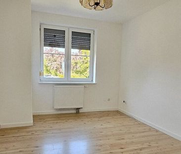 Dwa pokoje na wynajem, wysoki parter - Zdjęcie 3