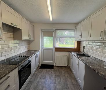 Fall View, Silkstone, S75 4LG - Photo 6