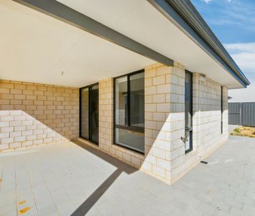 Brand new seaside suburb home - Photo 6