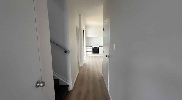 Brand New Homes for Rent – 5 Calthrop Close, Māngere - Photo 1