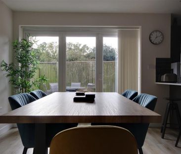 3 bedroom detached house to rent - Photo 3