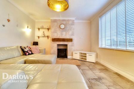 4 bedroom detached bungalow to rent - Photo 4