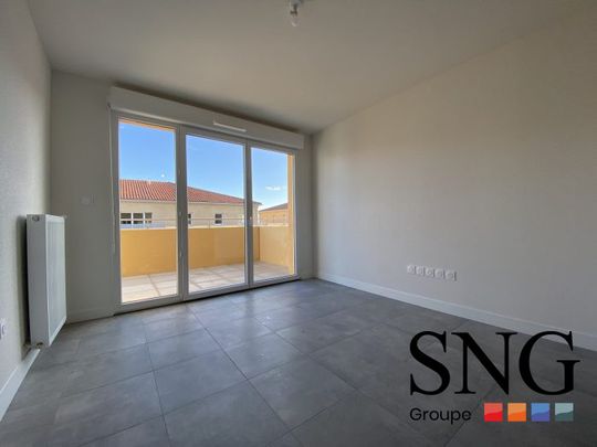 T2 AVEC BALCON ET PARKING - Photo 1