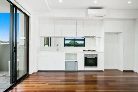 One bedroom apartment opposite Sydney Park - Photo 3