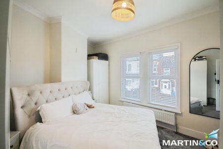 2 bedroom terraced house to rent - Photo 3