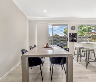 Contemporary Luxury | Fully Furnished | Beautifully Renovated 3-Bed... - Photo 3