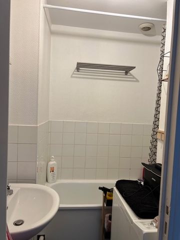 Location Appartement 2 pièces 37m² LILLE 59800 - Photo 4