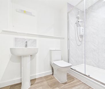Phoenix Court, Hawkins Road, Colchester, CO2 8ZE - Photo 6