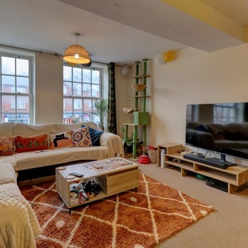 Market Hill, Southam, CV47 0HE - Photo 1