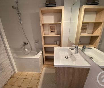 Location Appartement 2 pièces 50m² VILLEFRANCHE SUR MER 06230 - Photo 5